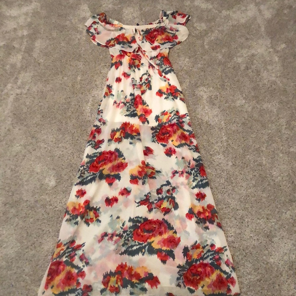 Off shoulder maxi dress